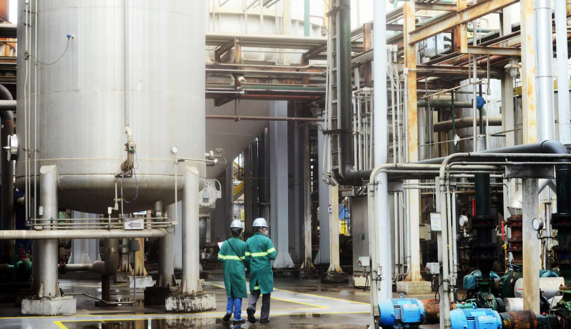 Nova lei acirra conflito entre distribuidoras de combustíveis sobre créditos de carbono; entenda