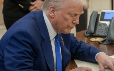 Petróleo fecha em queda de mais de 2% de olho em tarifas de Trump e possível aumento de oferta