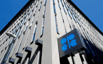 Petróleo cai com projeções de DoE e Opep e expectativa por encontro Trump-Putin