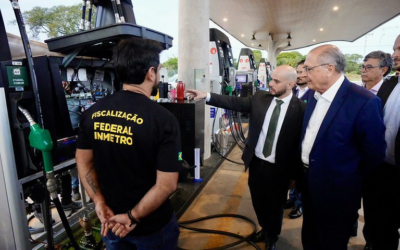 Inmetro e ANP fazem operação nacional contra fraudes em postos de combustíveis