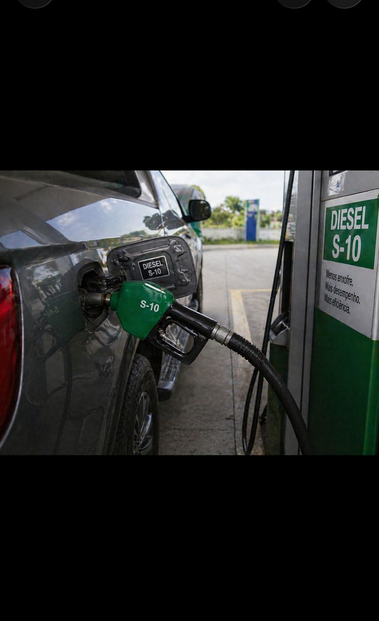 Diesel puxa alta dos combustíveis em abril, mas indica desaceleração