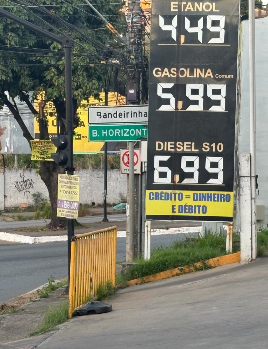 Combustíveis: Governo finge que o mercado funciona enquanto o destrói por dentro
